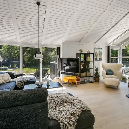 Rummeligt Hus Med Fantastisk Udeomrade Sj618 بيت للعطل