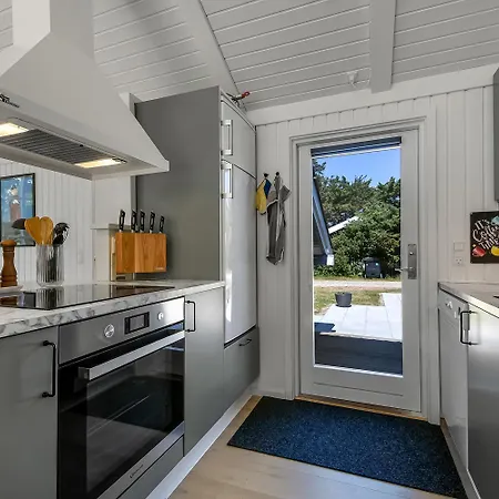 Rummeligt Hus Med Fantastisk Udeområde Sj618 *