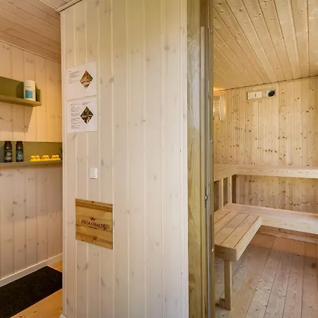 Rummeligt Hus Med Fantastisk Udeomrade Sj618 *